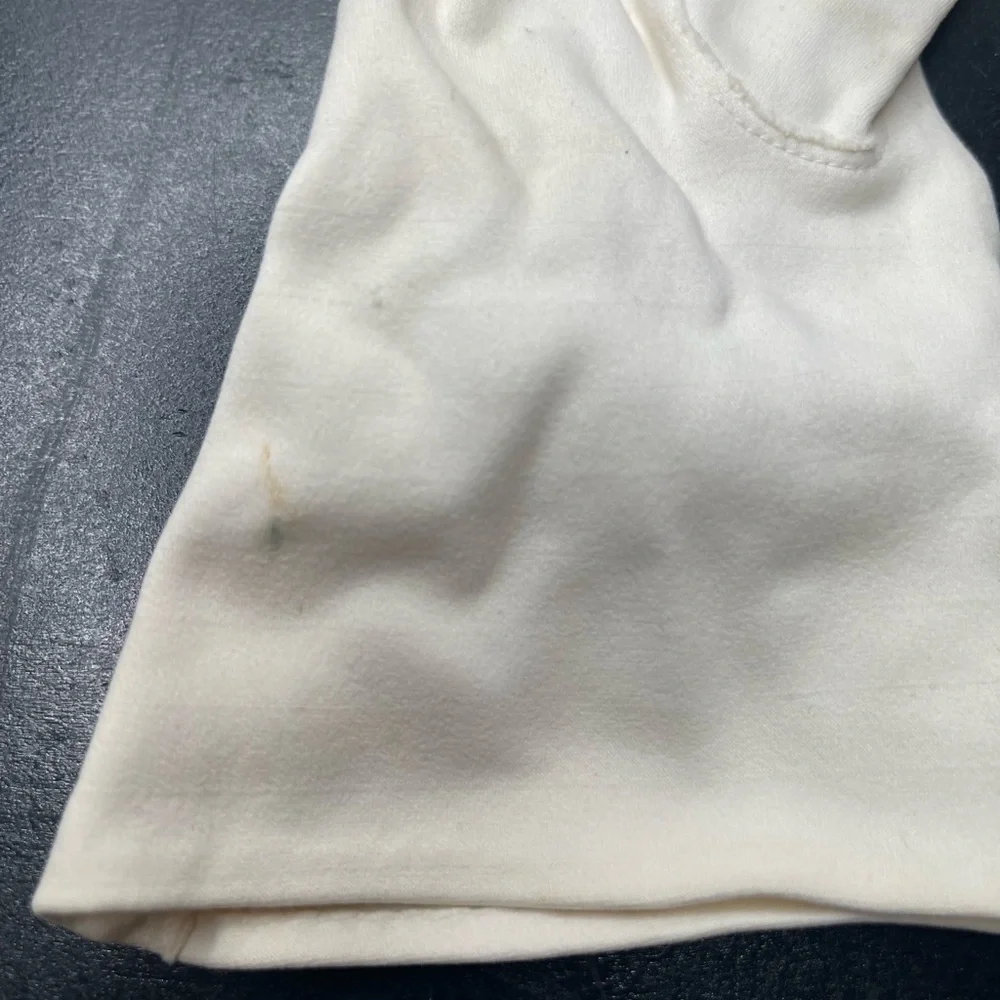 💕Bundle 3 for $20 Vintage Women’s White Formal Gloves